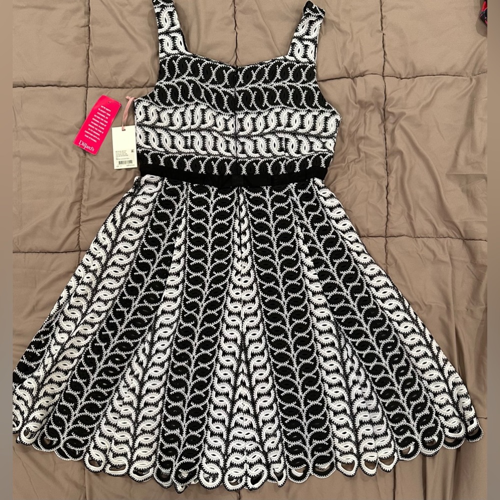 NWT- Dillard’s Alex Marie Dress| Black White Midi Dress
